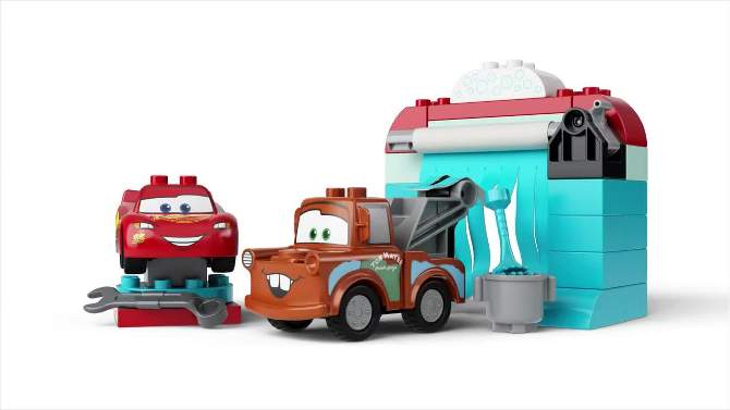LEGO DUPLO | Disney Lightning McQueen &#38; Mater&#39;s Car Wash Fun 10996, 2 of 9, play video