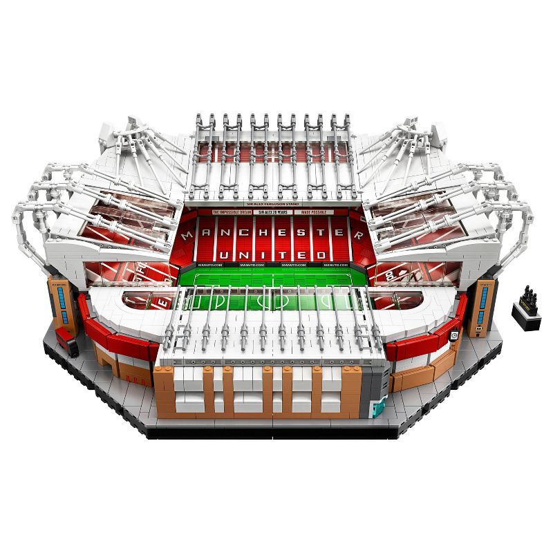 LEGO Creator Expert Old Trafford - Manchester United Building Kit 10272, 3 of 9