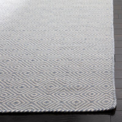 Silver & Ivory Diamond-Patterned 8'x10' Handwoven Wool Rug