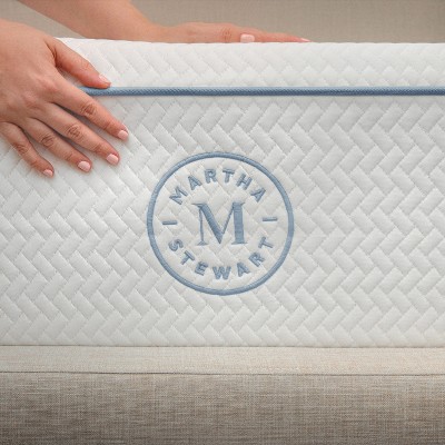 Full Size White Gel Memory Foam Adjustable Bed
