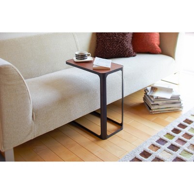 Minimalist Metal and Wood C-Shaped Side Table - Compact and Versatile