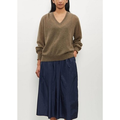 Women's Classic V-neck Sweater - 6397