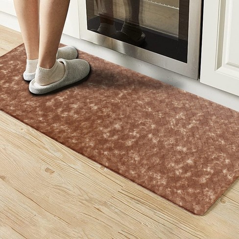 Farmlyn Creek Slip-resistant Kitchen Floor Mat, Half Round Red