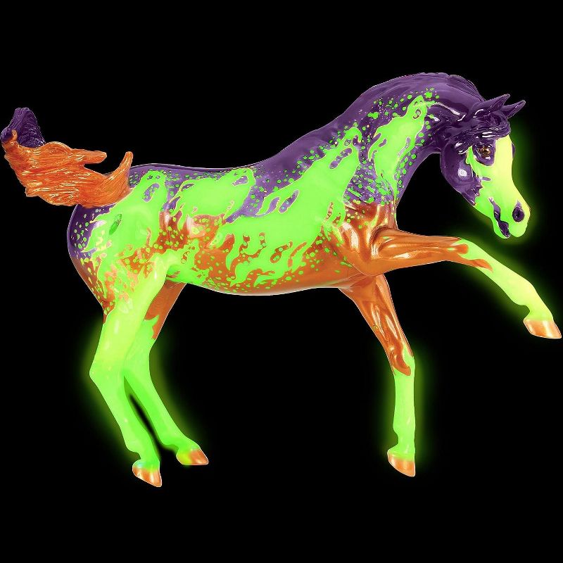 Breyer Animal Creations Breyer Traditional 1:9 Scale Model Horse | Spectre 2023 Halloween Horse, 3 of 5