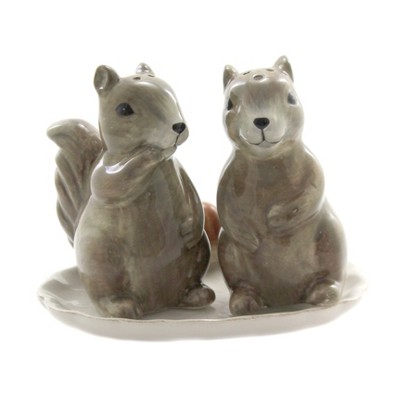 squirrel play wooden tabletop kitchen