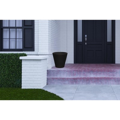 Caviar Black Crescent Garden 20" Polyethylene Planter