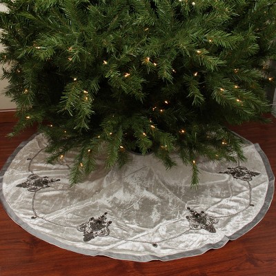 Northlight 56" White and Gray Beaded Christmas Tree Skirt