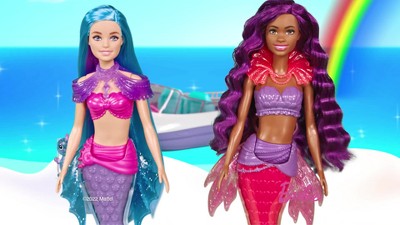 Barbie Mermaid Power Doll & Accessories Set with Mermaid Fashion Doll,  Seahorse Pet, Interchangeable Fins & 5+ Storytelling Pieces