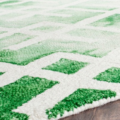 Handmade Green and Ivory Round Wool Tufted Area Rug