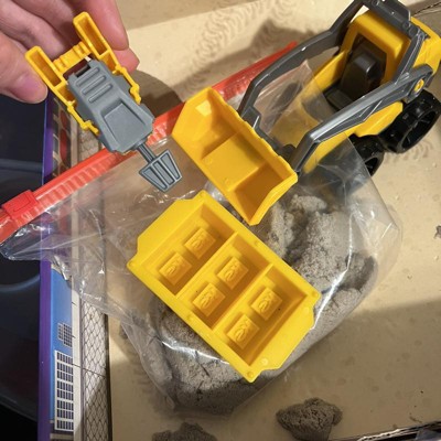 Kinetic Sand Dig & Demolish Playset - A2Z Science & Learning Toy Store