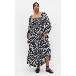 Women's Plus Size Alivia Maxi Dress - ivory | CITY CHIC - 1 of 4