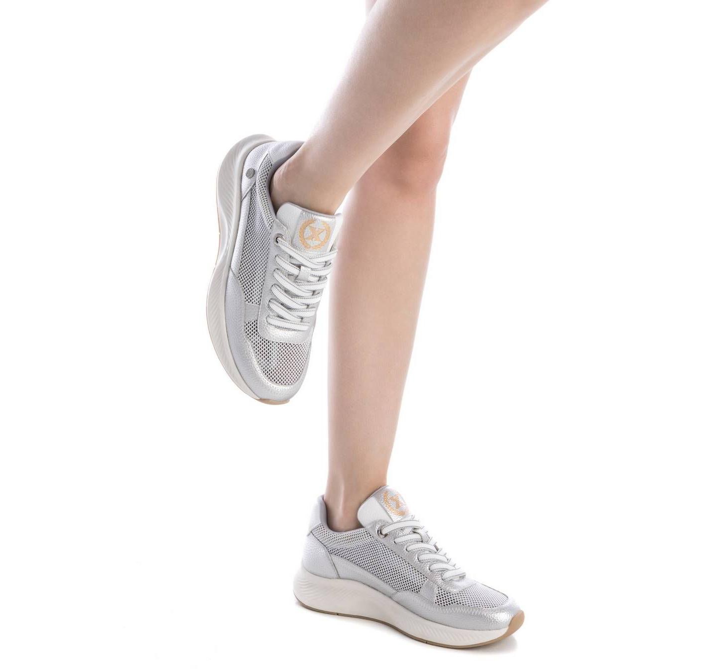 Женские кроссовки XTI Fashion Casual Sneakers 143784 Silver, цвет: Серебряный — фото 2