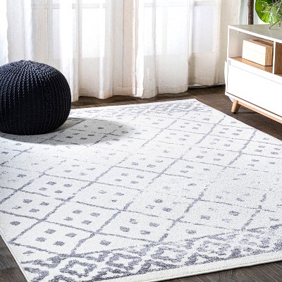Juba Moroccan Geometric Diamond Area Rug - JONATHAN Y
