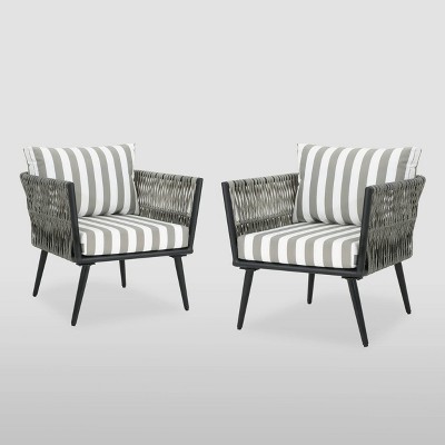 target white wicker outdoor furniture