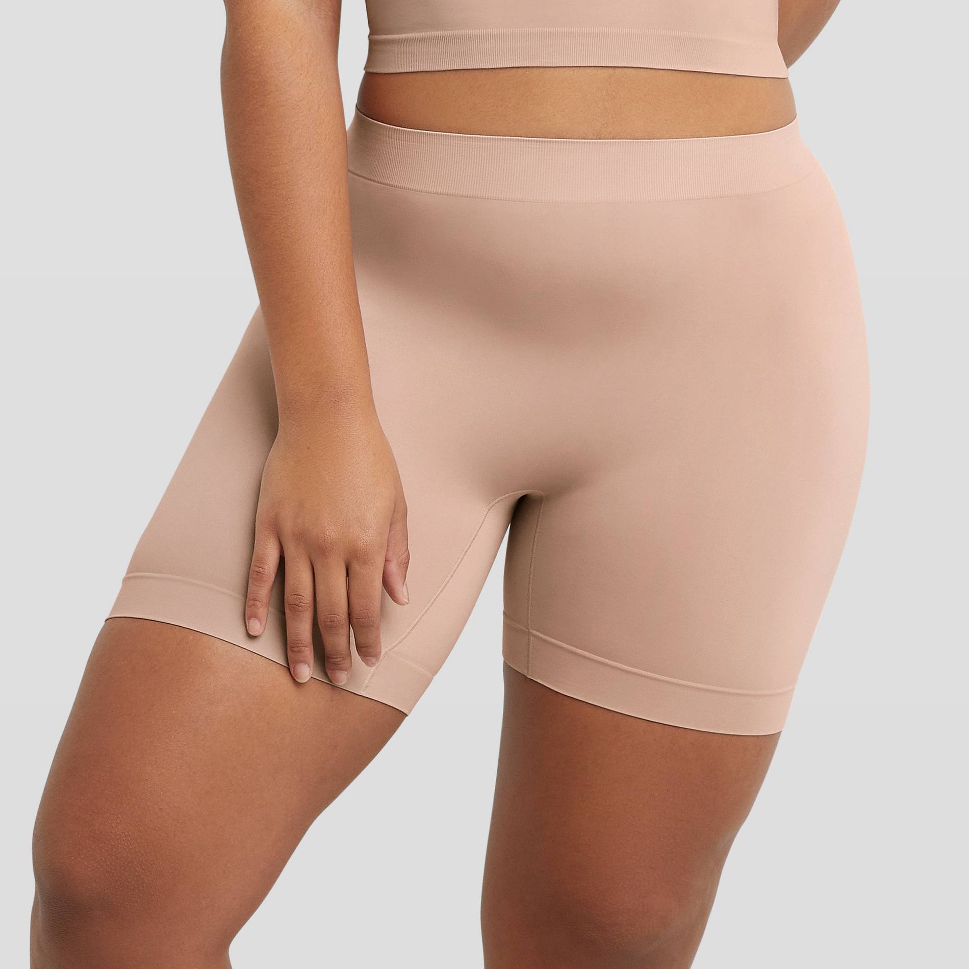 Maidenform Women's Shapewear Seamless Smoothing Light Shaping Shorts MST003 - Evening Blush M: Nylon Spandex Knit