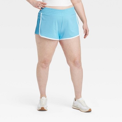 Women's Woven Mid-Rise Piped Dolphin Shorts 2.5" - All In Motion™