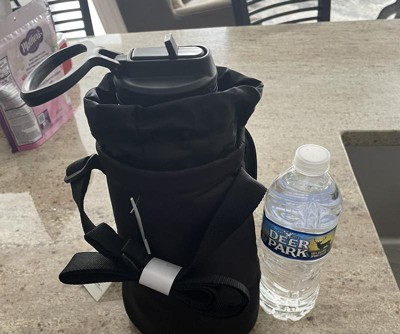 BÉIS 'The Water Bottle Sling' in Black - Water Bottle Carrier & Bag