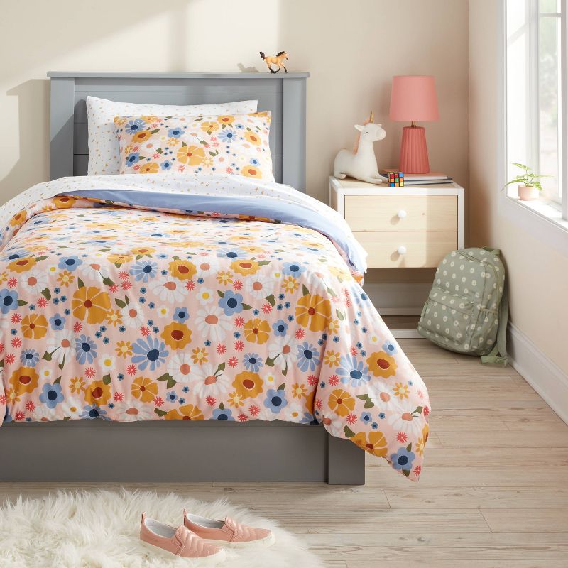 Vintage Floral Print Kids' Comforter Set - Pillowfort™, 2 of 9