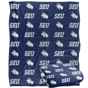 St. Edward'S University Logo Pattern Silky Touch Blanket White 50x60 - 1 of 4