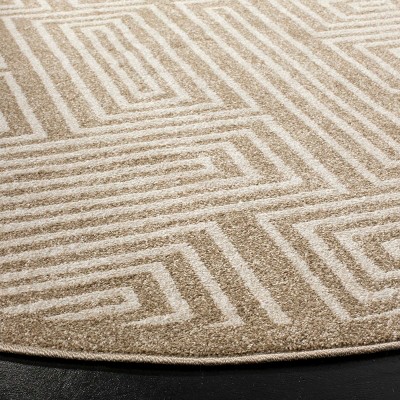 Wheat and Beige Rectangular 4' x 6' Geometric Area Rug