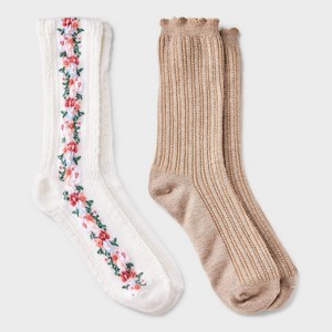 Women's Floral Textured 2pk Crew Socks - Auden™ Ivory/Brown 4-10 - 1 of 3