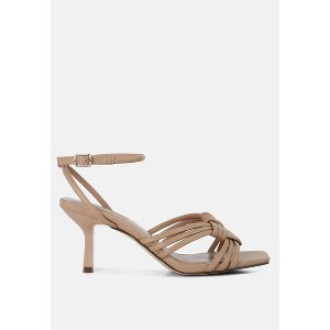 Weekend Pick Box Knot Pin Sandals - 1 of 4