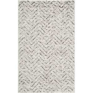 Adirondack ADR104 Non-Shedding Power Loomed Indoor Rugs - Safavieh - 1 of 4