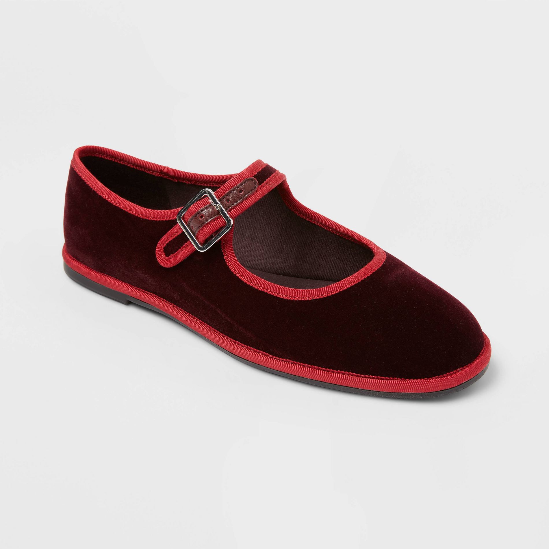 Women’s Halston Ballet Flats with Memory Foam Insole – Universal Thread™