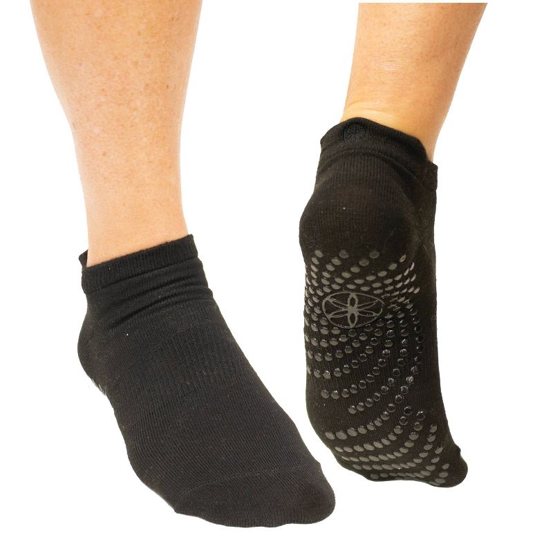 Gaiam Gripppy Fit Athletic Socks 2pk - Black, 4 of 5