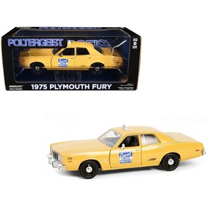 1975 Plymouth Fury Taxi "Crescent Cab Co." Yellow "Poltergeist" (1982) Movie "Hollywood" 1/24 Die Cast Model Car by Greenlight - 1 of 3