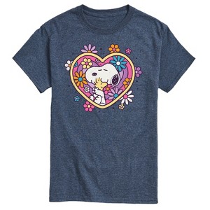 Men's - Peanuts - Hug Heart Flower Short Sleeve Graphic T-Shirt - 1 of 4