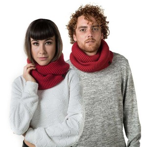 Mio Marino | Women's Cable Knit Infinity Circle Scarf - 1 of 3