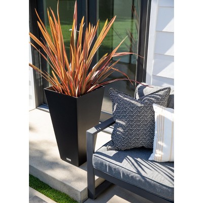 Black 26" Tall Modern Plastic Planter Set