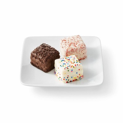 Cake Bites Vanilla, Double Chocolate, Red Velvet Assortment - 12.25oz/16ct - Favorite Day™