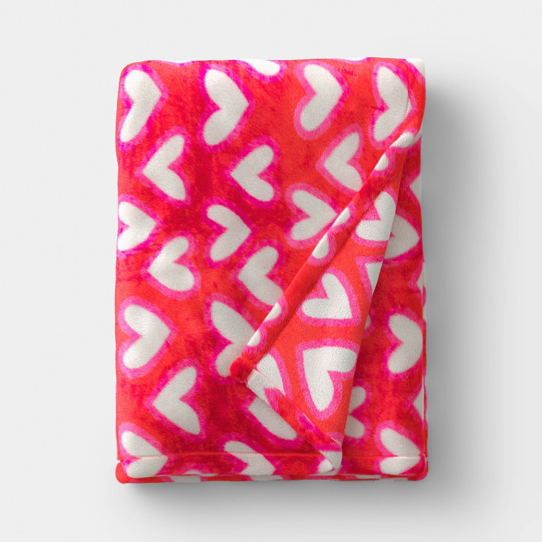 Linear Hearts Printed Plush Throw Ivory/Pink/Red - Room Essentials™