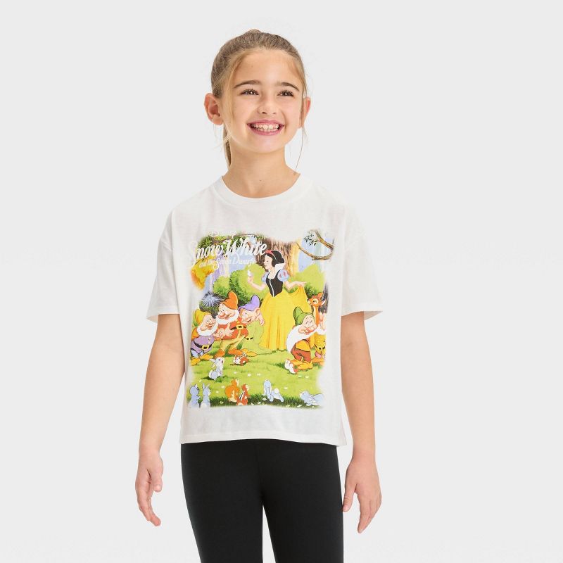 Girls&#39; Snow White Short Sleeve Graphic Cropped T-Shirt - Ivory, 1 of 4
