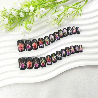 LOVELAY CREATIONS Medium Square Floral Leopard Press-On Nails