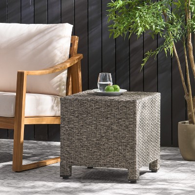 VYNXARIA side table£¬Featuring a long-lasting woven finish£¬Black
