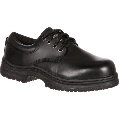 target slip resistant shoes mens