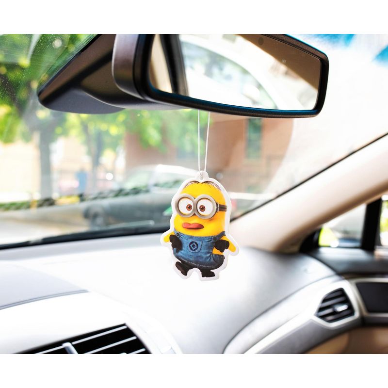 Surreal Entertainment Despicable Me Minions Banana-Scented Air Freshener, 3 of 9