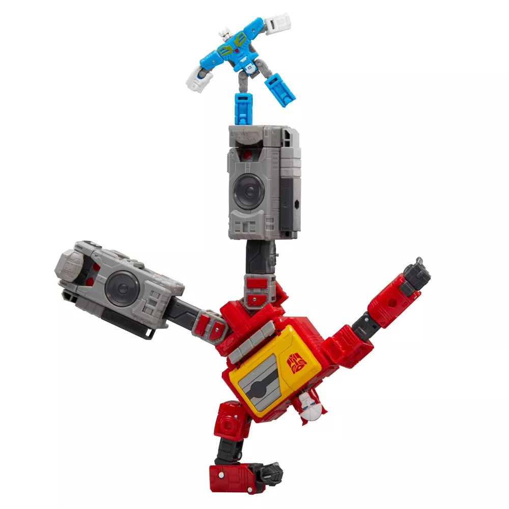 Transformers News: Images and Preorder Link for Exclusive Studio Series 86 Blaster and Eject