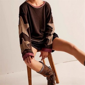 Clotth Women's Star Graphic Sweatshirt - Y2k Oversized Crewneck, Drop Shoulder, Long Sleeve Preppy Shirts, Pullover Tops - 1 of 4