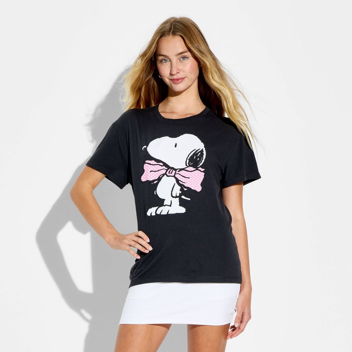 Women's Snoopy Bow Short Sleeve Graphic T-Shirt - Black - thumbnail 2