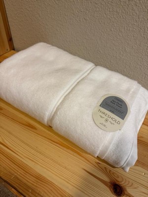Crisp White - Jumbo Bath Towel 40 x 90 – Plus Plush Towels
