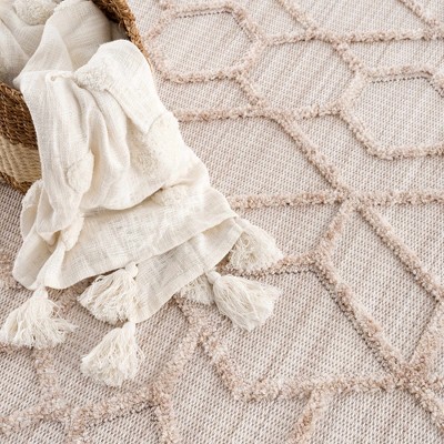 Cream and Peach Geometric High-Low Polyester Area Rug 5'3" x 7'