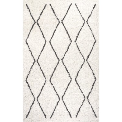 Catala Moroccan Diamond Shag 3'x5' Black and White Area Rug
