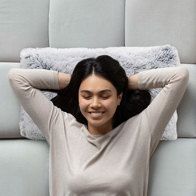 Cheer Collection Blue Ombre Faux Fur Lumbar Throw Pillows Set of 2