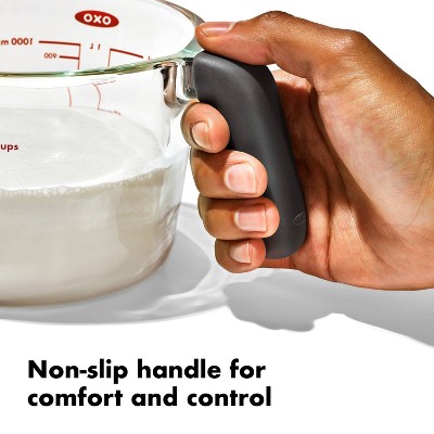 Clear 2-Cup Angled Plastic Measuring Cup with Black Handle