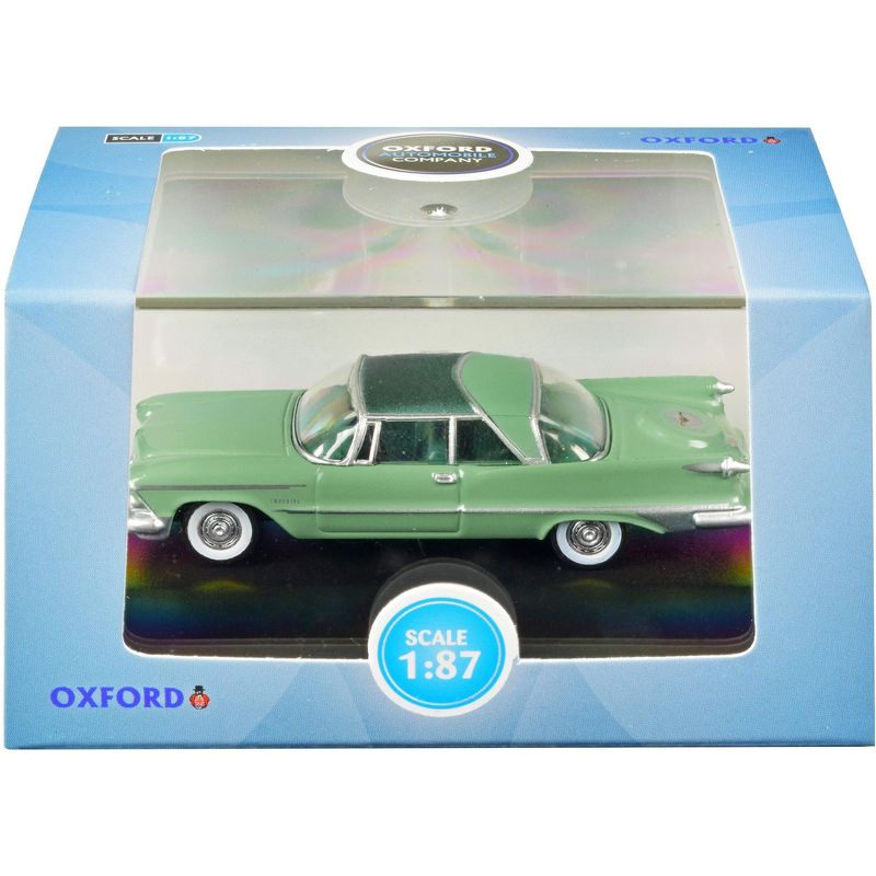 1959 Chrysler Imperial Crown 2 Door Hardtop Highland Green and Ballad Green 1/87 (HO) Scale Diecast Model Car by Oxford Diecast, 3 of 4