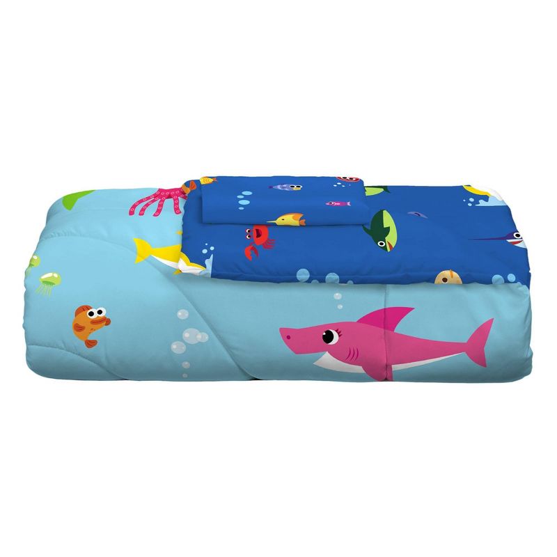 Twin Baby Shark Kids&#39; Bed in a Bag, 4 of 5